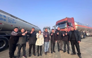 春節不打烊,物流人,在路上